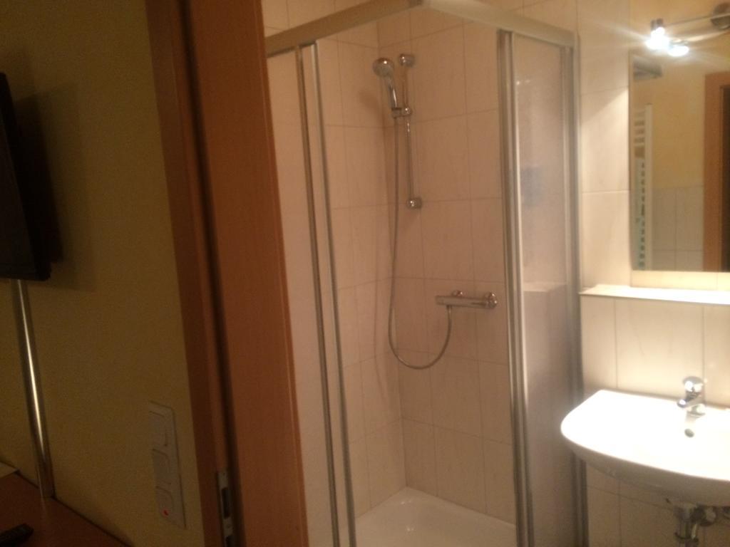 Village Hotel Lautzenhausen Ngoại thất bức ảnh
